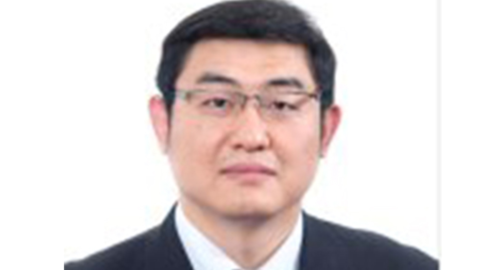 Headshot of Charles Li