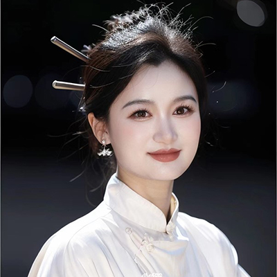 Headshot of Fangyi Duan