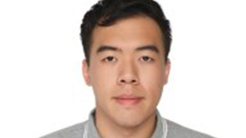 Headshot of Winston Mo