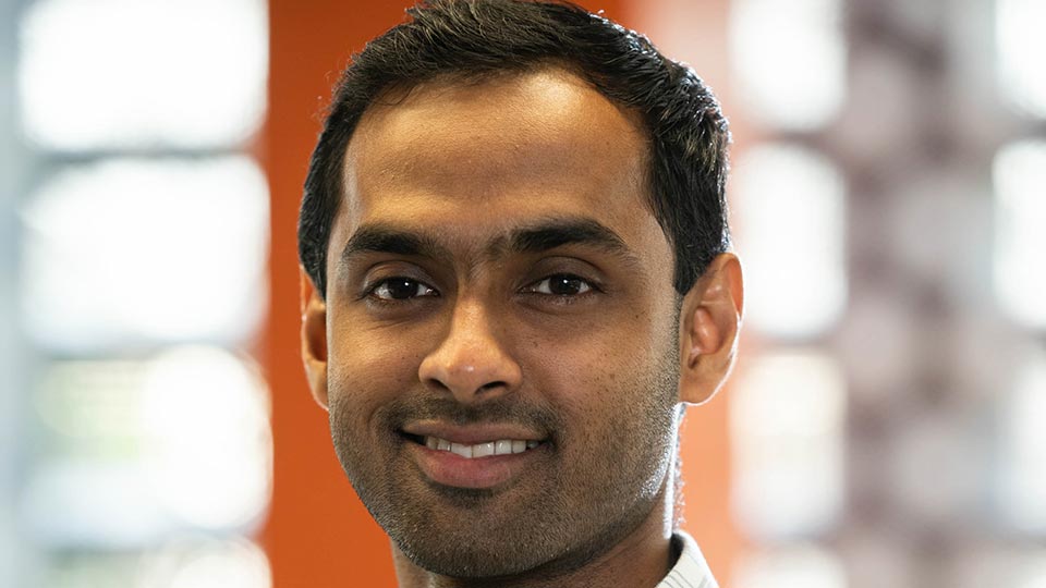 Dr Aravind Reghunathan