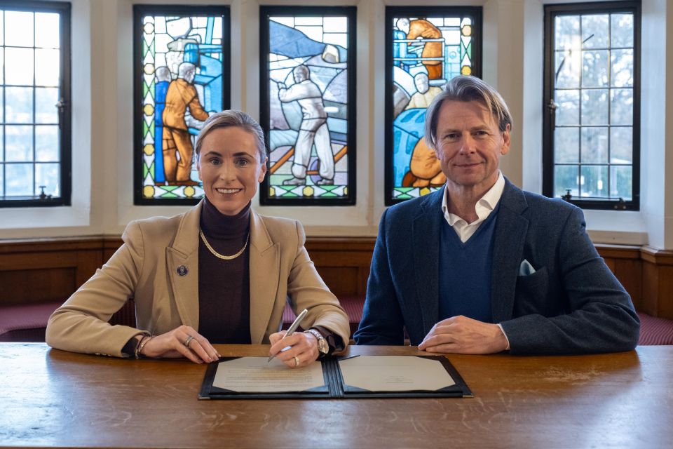 Professor Jo Maher, Pro Vice-Chancellor for Sport at Loughborough University, is sat alongside Chester King, British Esports President