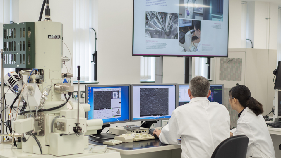 A KTP Associate working with a Loughborough expert as part of a KTP