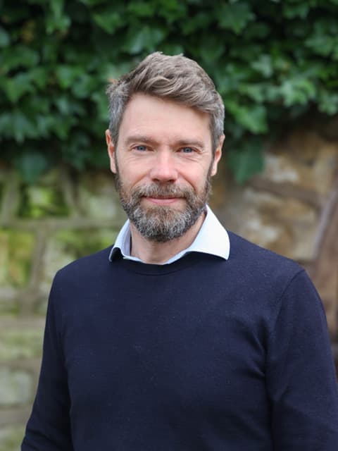 Dr Grant Charlesworth-Jones