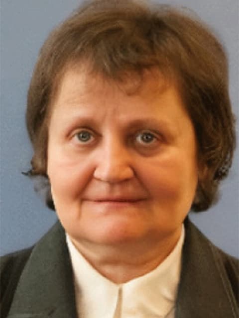 Erzsebet Csuhaj Varju