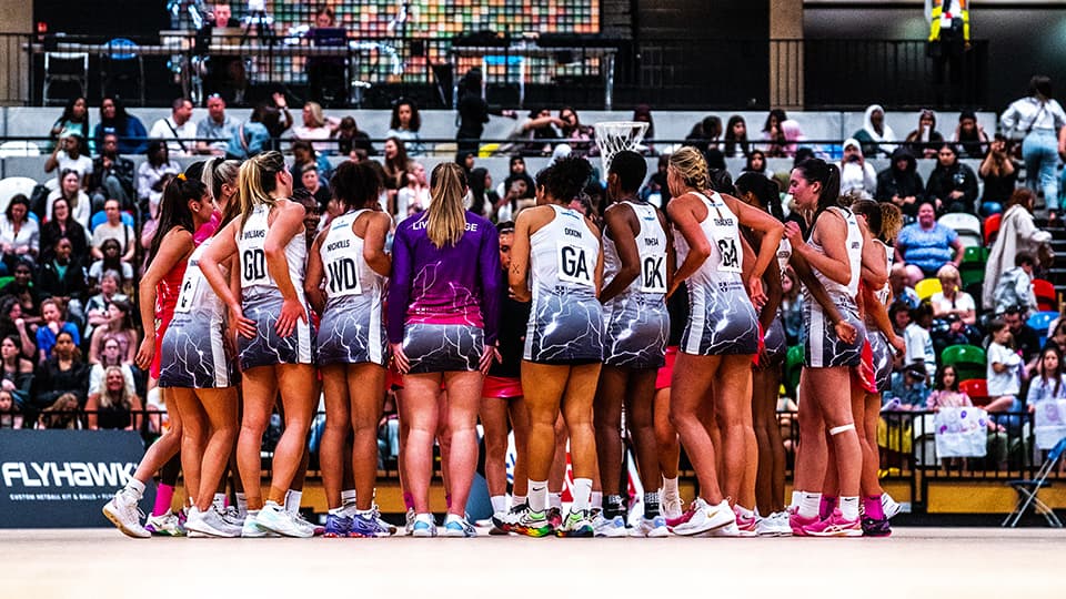 Lightning team gathers on the court