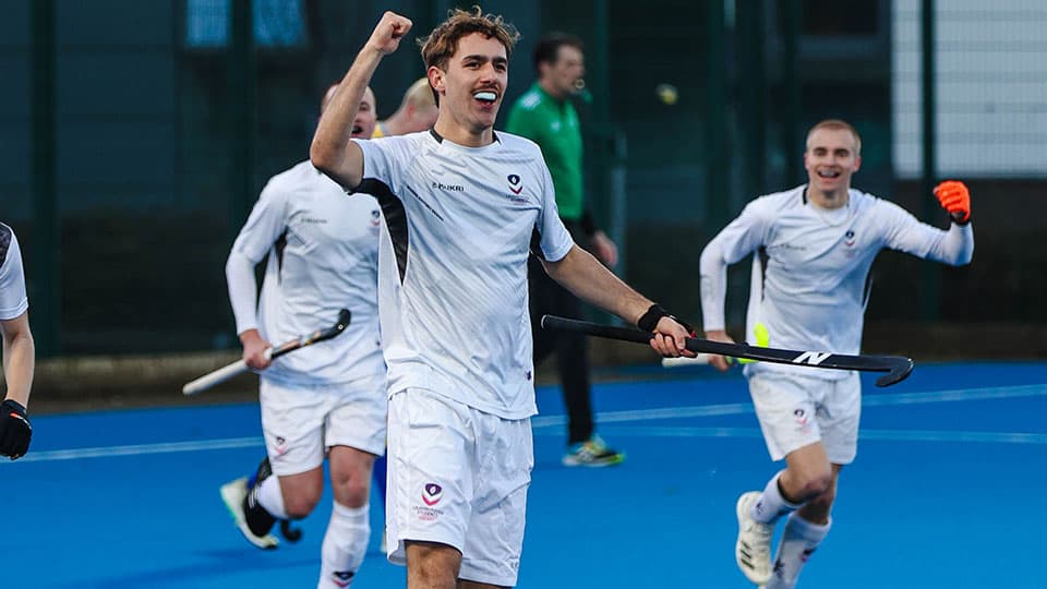 hockey players celebrating