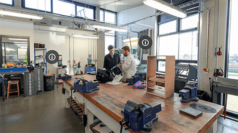 metal fabrication workshop