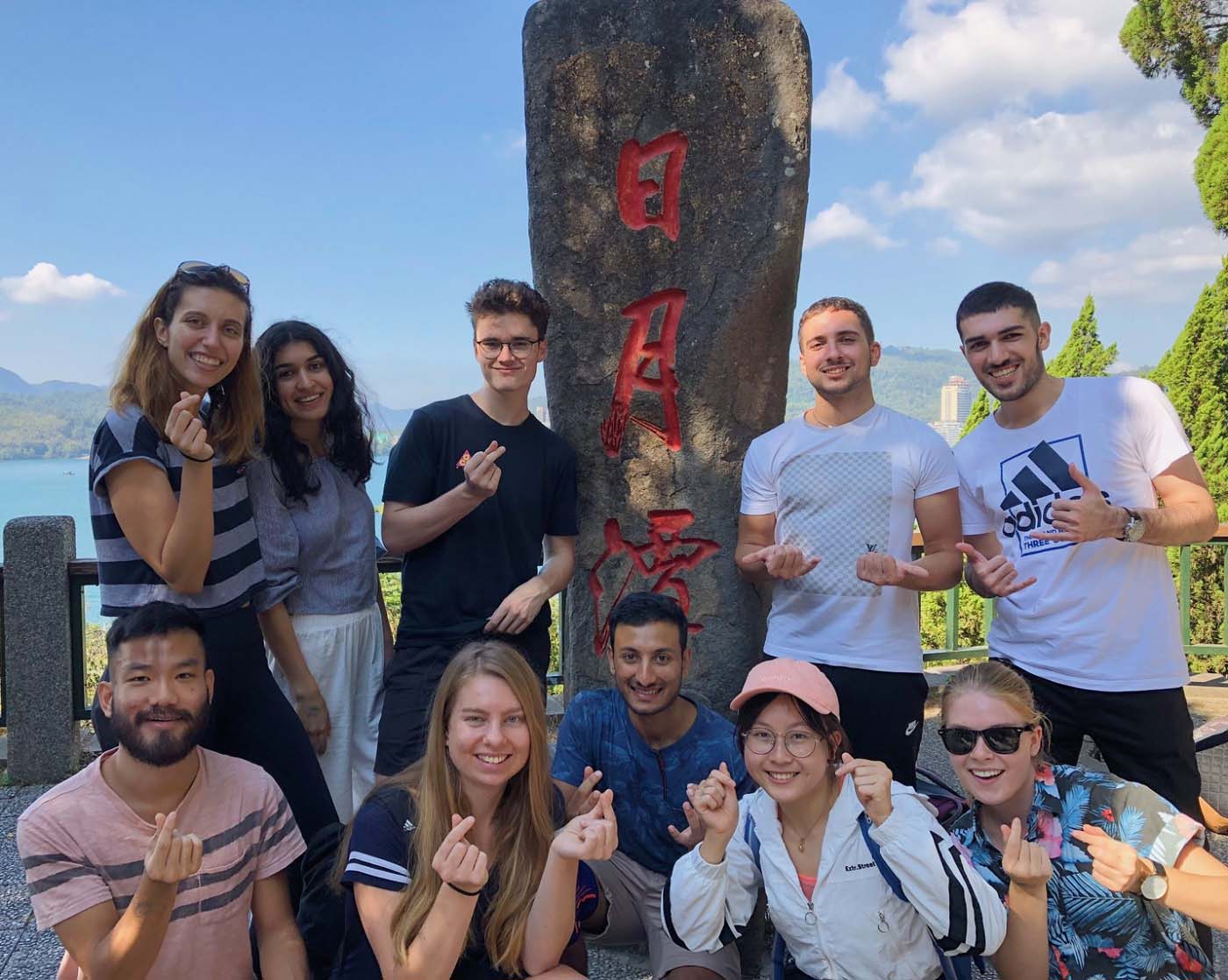 Simona and nine of her friends exploring.