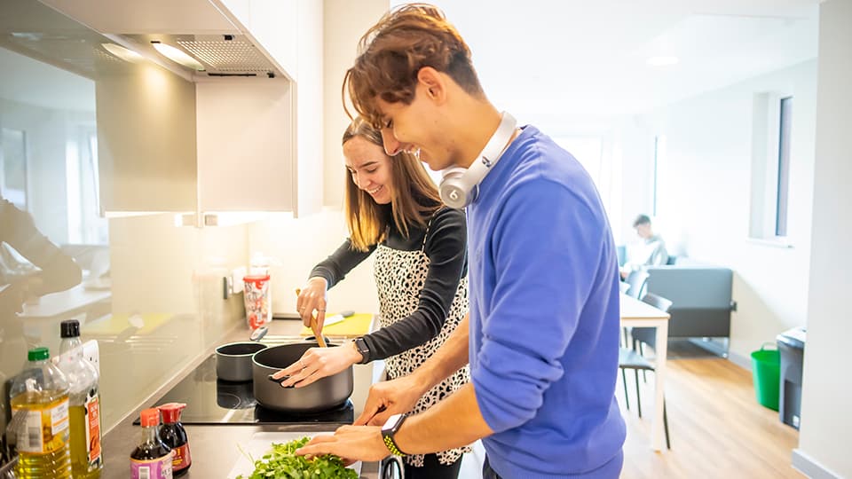 students preparing food