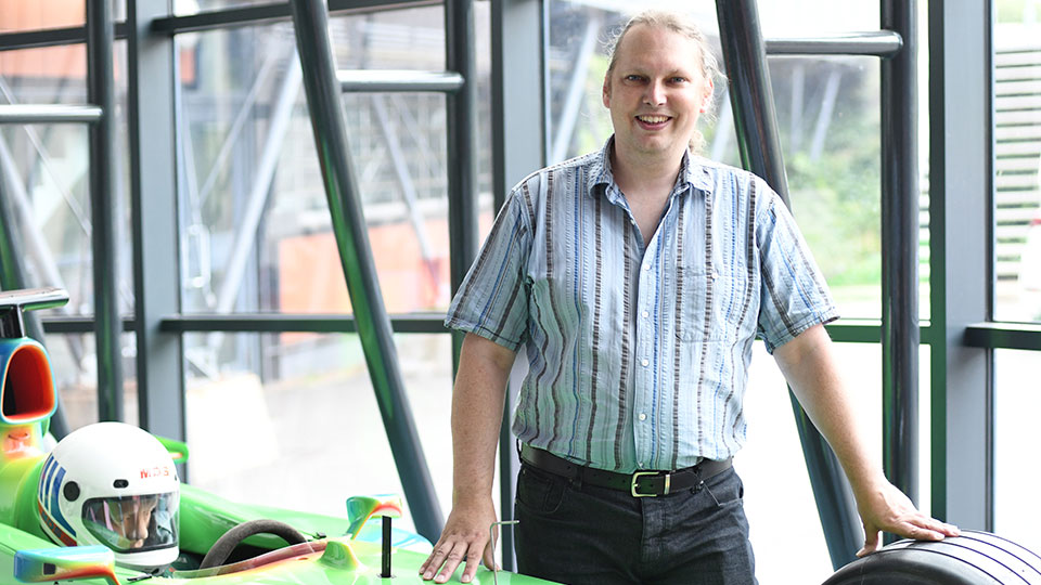 Photo of Dr Thomas Steffen