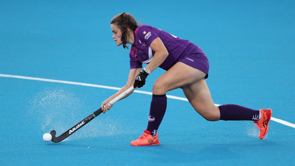 Lorna Mackenzie in hockey action for Loughborough. 