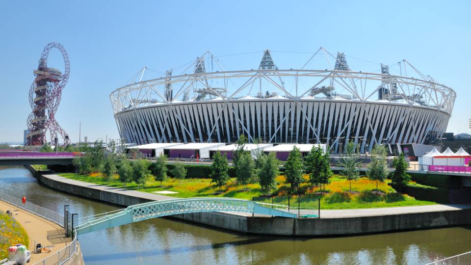 the london stadium from the outside